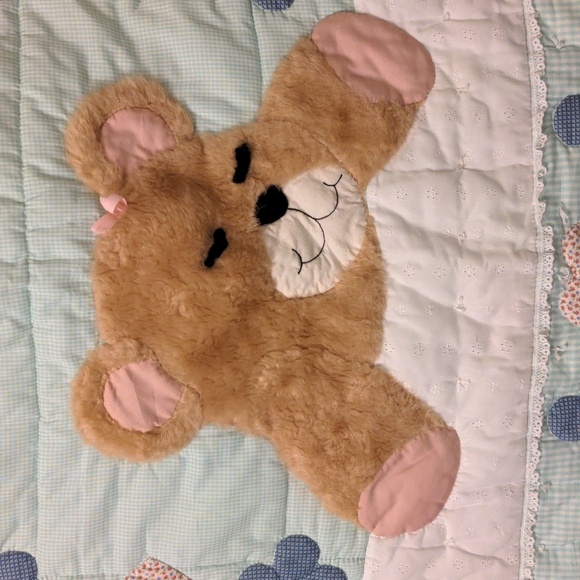 #4 Hand-tied Crib Quilt    🐻        Box#4 - Picture 2 of 7